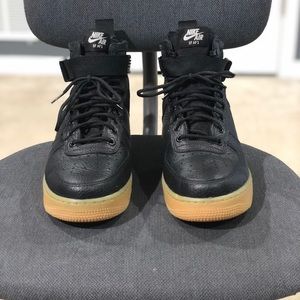 Nike SF Air Force 1 Mid